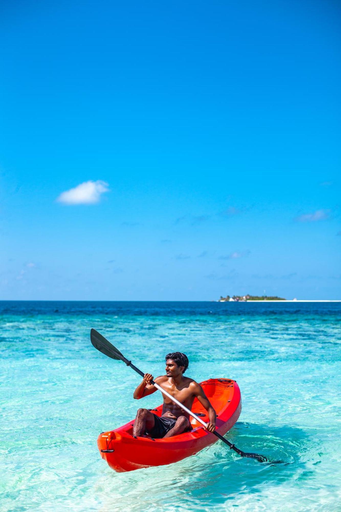 Nihaali Maldives Hotel Kudarikilu Екстериор снимка